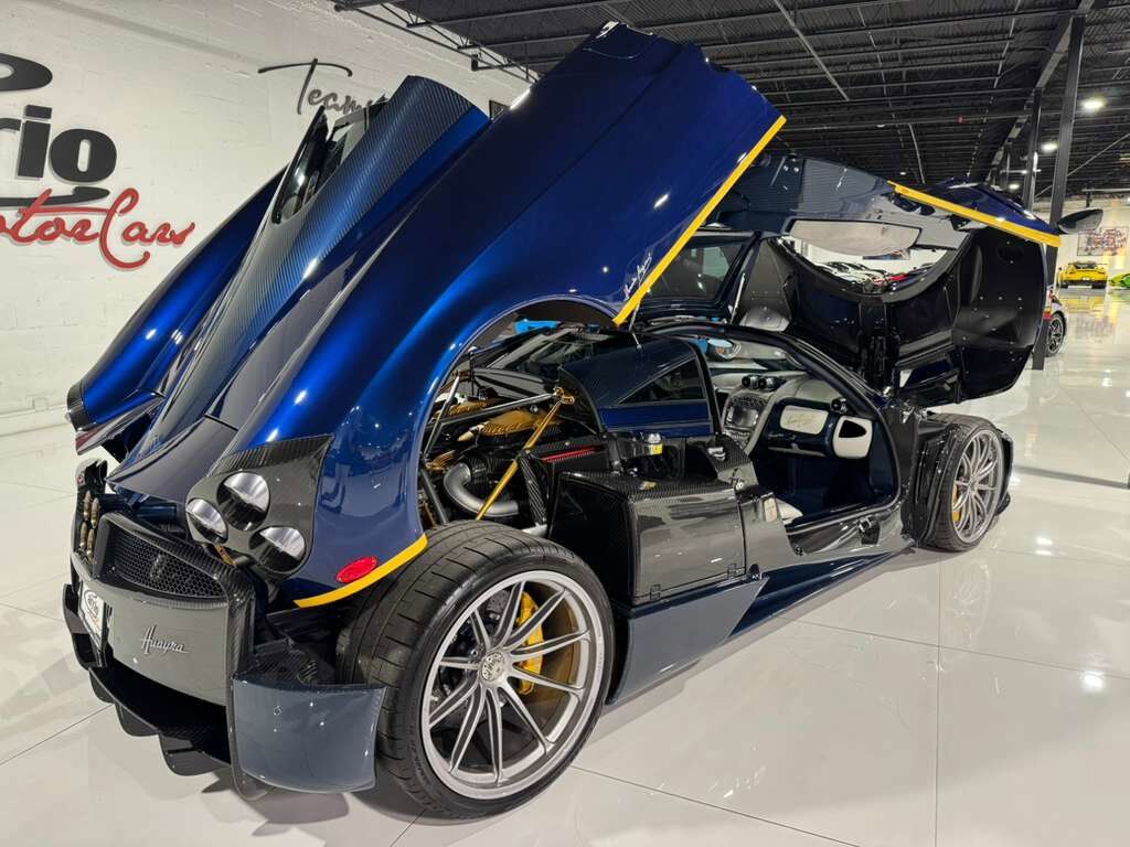 2014 Pagani Huayra chassis #62/100, Tempesta Package, Blu Argentina paint, signed by Horacio Pagani!! Fort Lauderdale FL
