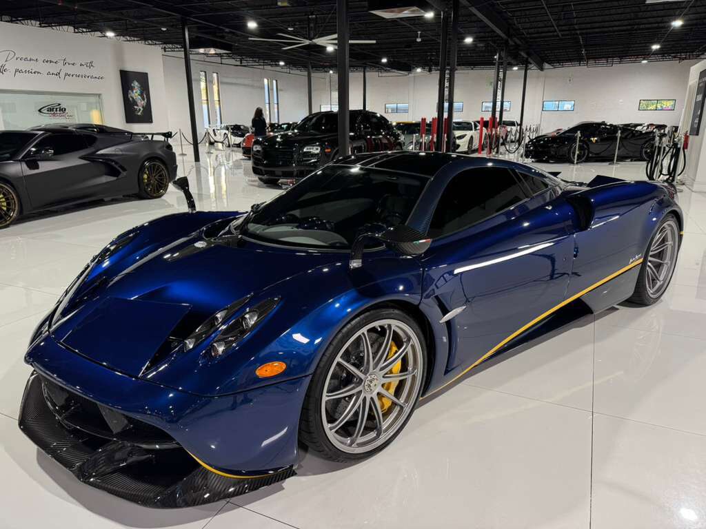 2014 Pagani Huayra chassis #62/100, Tempesta Package, Blu Argentina paint, signed by Horacio Pagani!! Fort Lauderdale FL