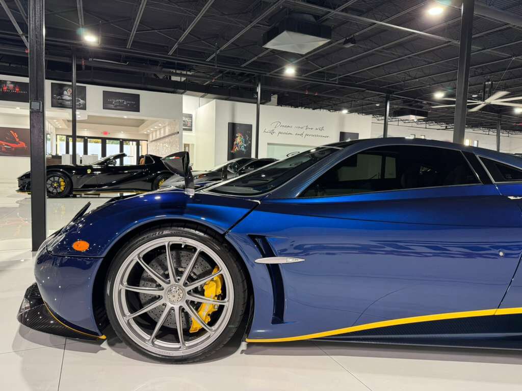 2014 Pagani Huayra chassis #62/100, Tempesta Package, Blu Argentina paint, signed by Horacio Pagani!! Fort Lauderdale FL