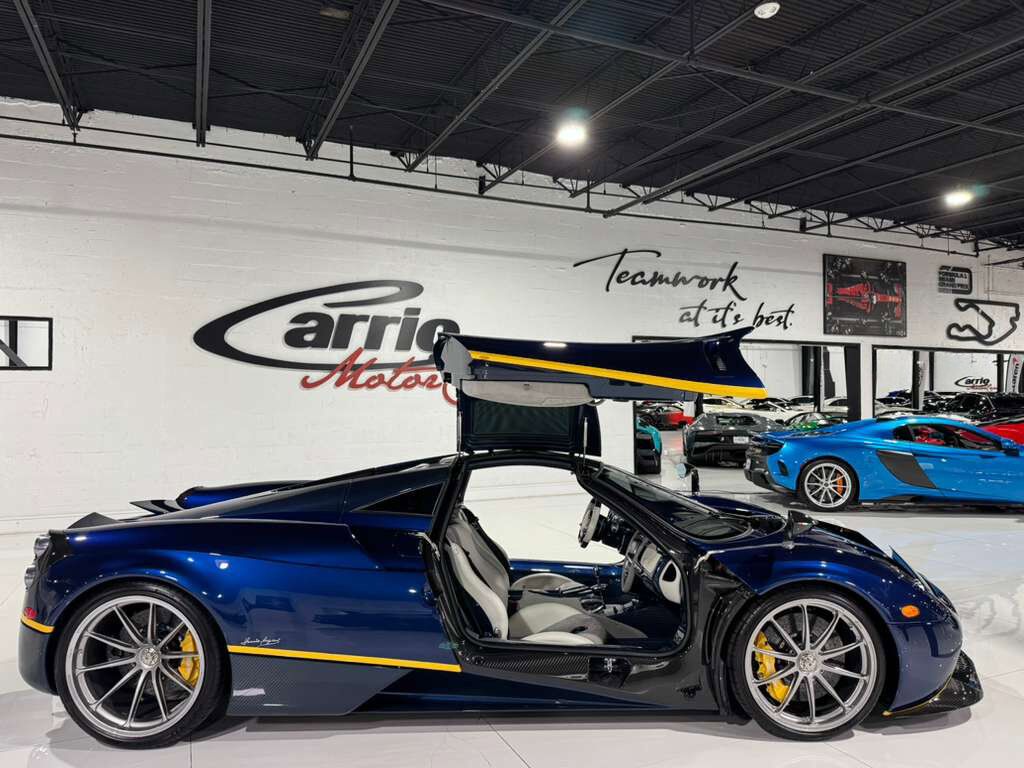 2014 Pagani Huayra chassis #62/100, Tempesta Package, Blu Argentina paint, signed by Horacio Pagani!! Fort Lauderdale FL