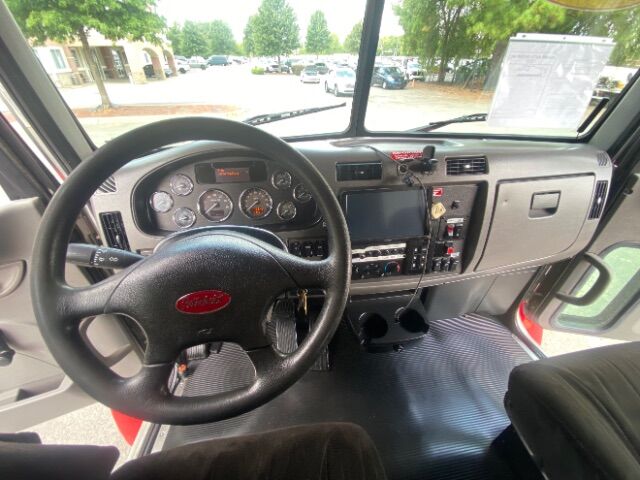 2014 Peterbilt 337 BOX TRUCK Charlotte NC