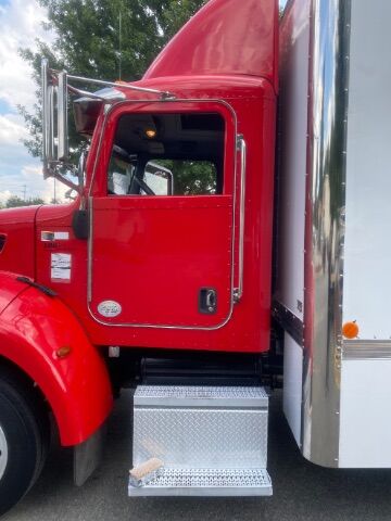 2014 Peterbilt 337 BOX TRUCK Charlotte NC