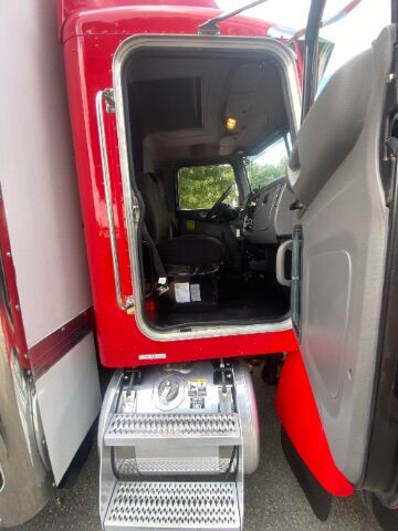 2014 Peterbilt 337 BOX TRUCK Charlotte NC