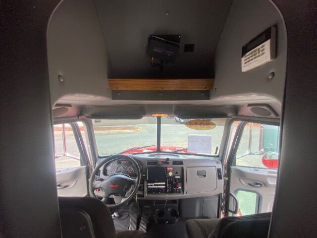 2014 Peterbilt 337 BOX TRUCK Charlotte NC