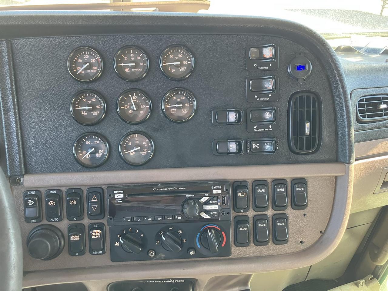 2014 Peterbilt 367 Rochester MN