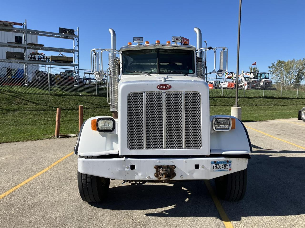 2014 Peterbilt 367 Rochester MN
