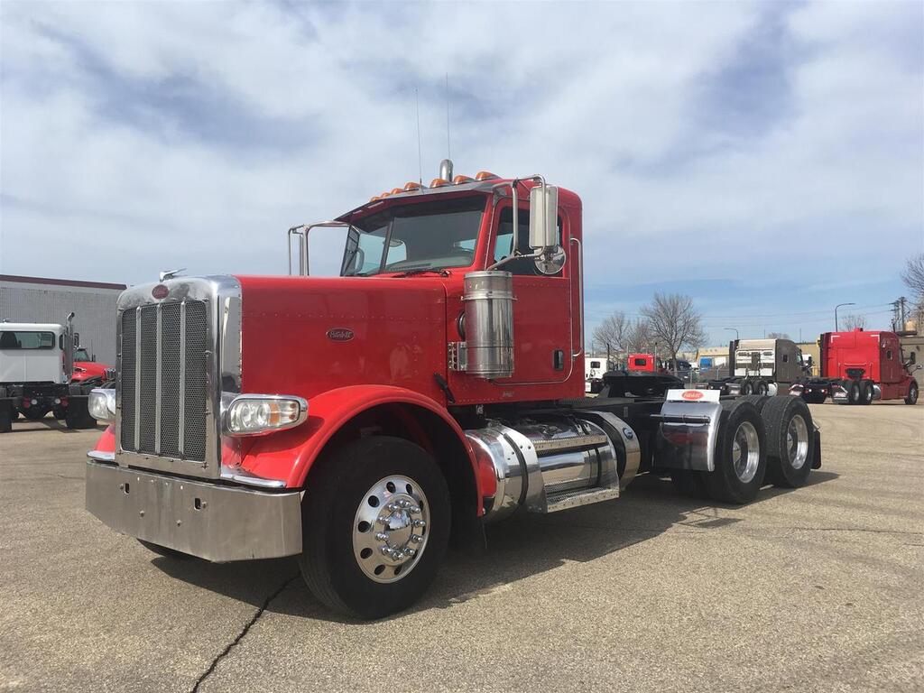 2014 Peterbilt 388 Eau Claire MN 2014 Peterbilt 388 Eau Claire MN