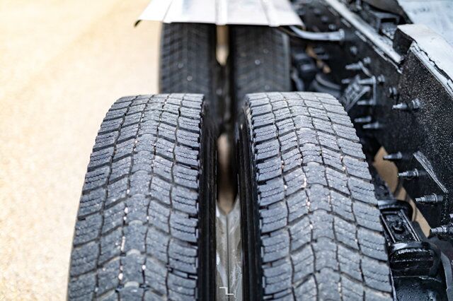 2014 Peterbilt 388 Tractor Sleeper Heavy Spec Red Deer AB