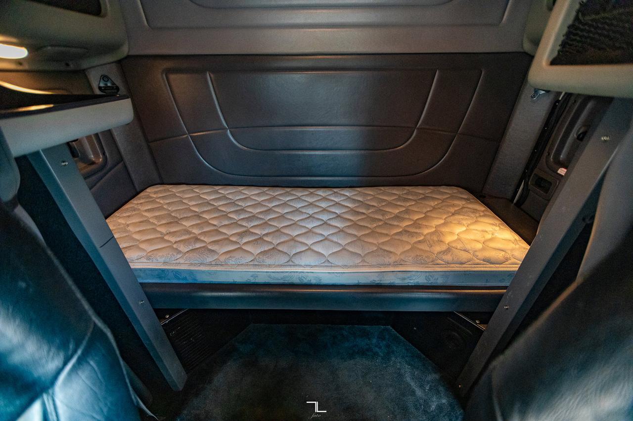 2014 Peterbilt 388 Tractor Sleeper Heavy Spec Red Deer AB