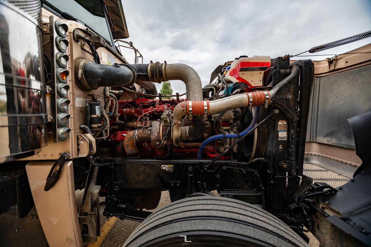 2014 Peterbilt 388 Tractor Sleeper Heavy Spec Red Deer AB