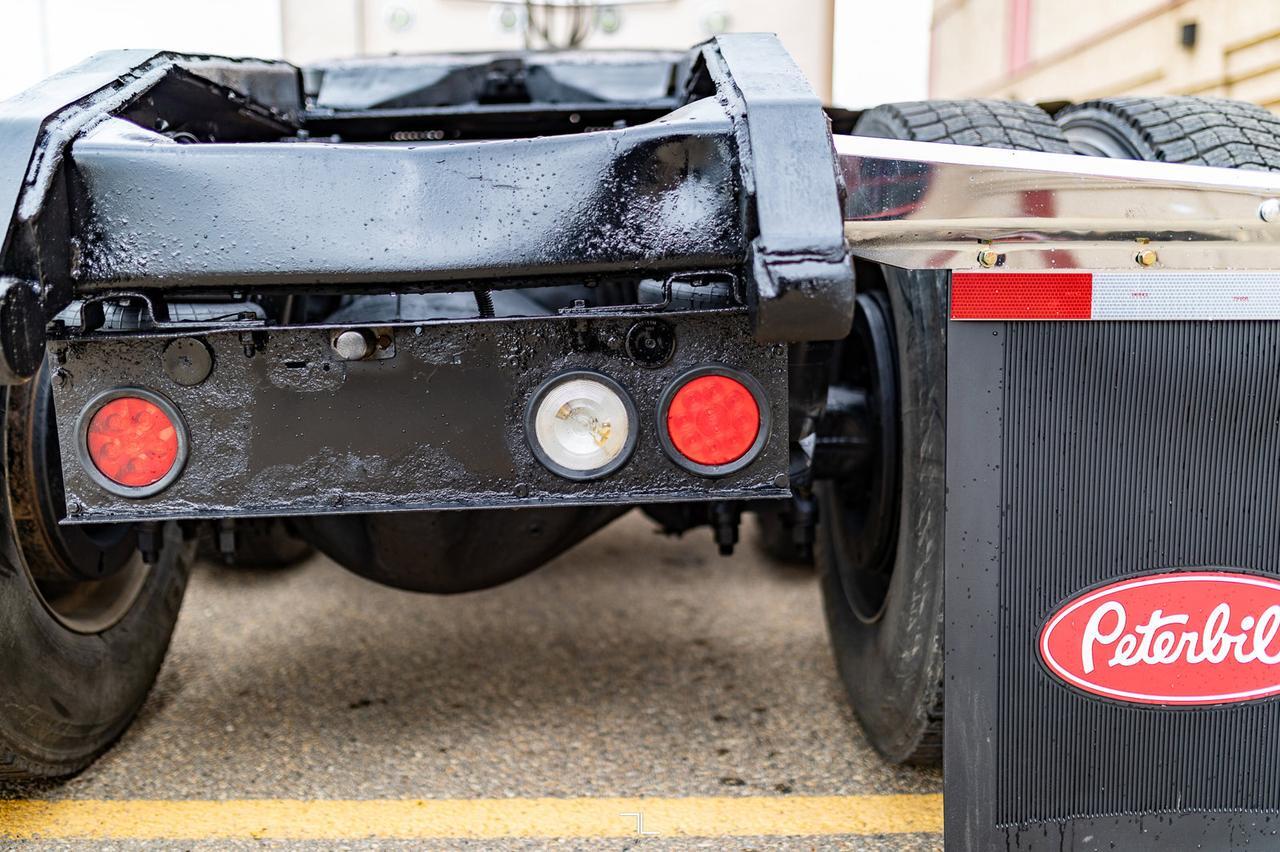 2014 Peterbilt 388 Tractor Sleeper Heavy Spec Red Deer AB