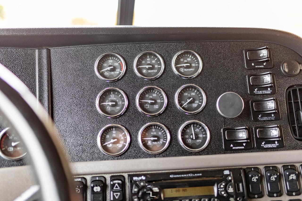 2014 Peterbilt 388 Tractor Sleeper Heavy Spec Red Deer AB