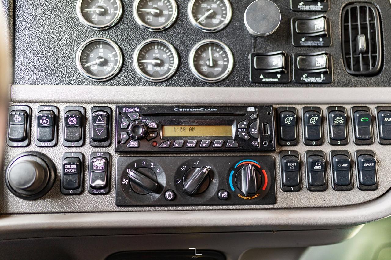 2014 Peterbilt 388 Tractor Sleeper Heavy Spec Red Deer AB