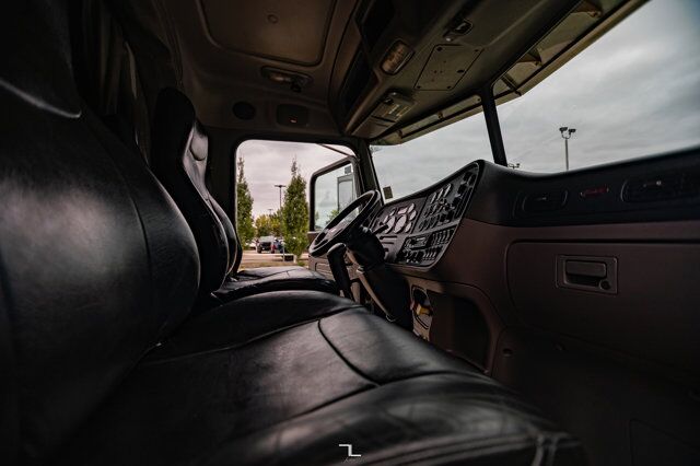 2014 Peterbilt 388 Tractor Sleeper Heavy Spec Red Deer AB