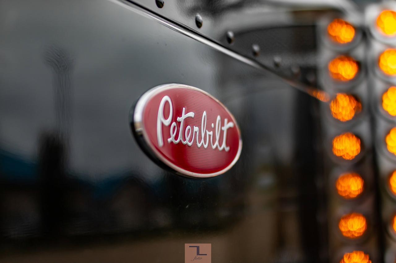 2014 Peterbilt 388 Tractor Sleeper Red Deer AB