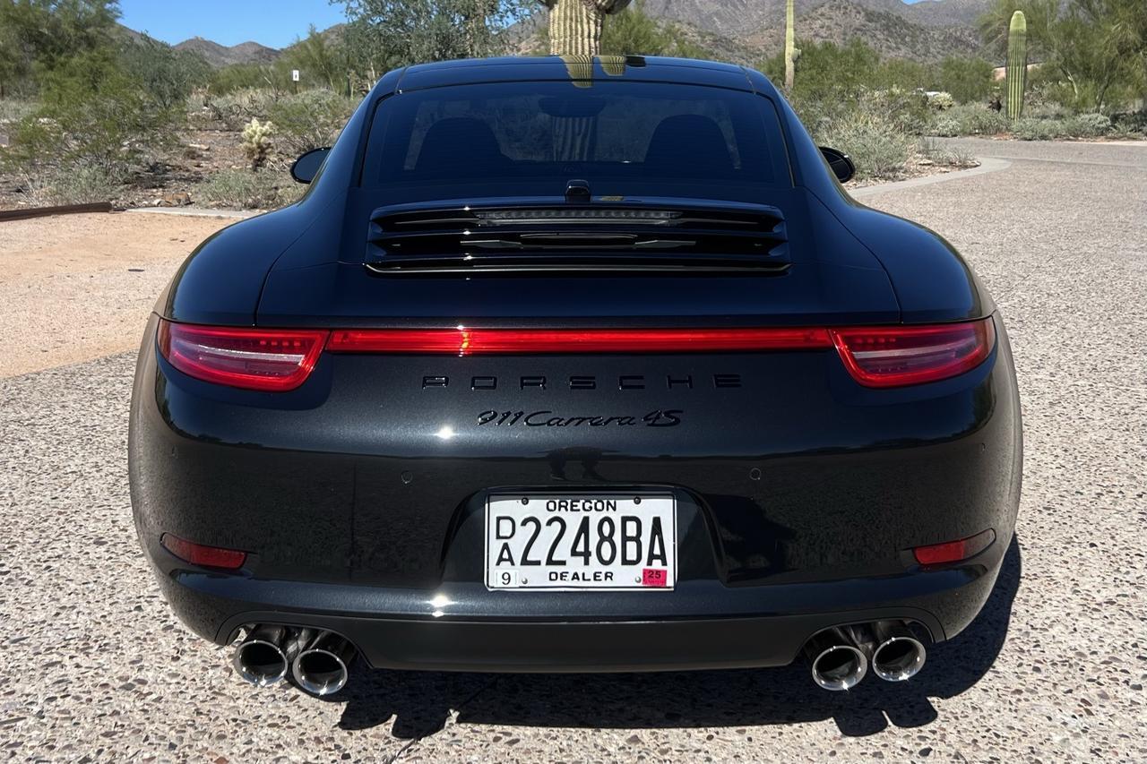 2014 Porsche 911 Carrera 4S Premium Package 18-Way Seats Sport Chrono Portland OR
