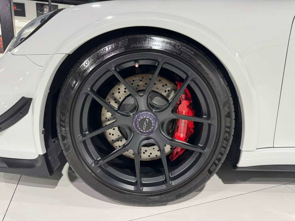 2014 Porsche 911 GT3 body kit, Sport Chrono, sport exhaust system, PDLS AND MUCH MORE!! Fort Lauderdale FL