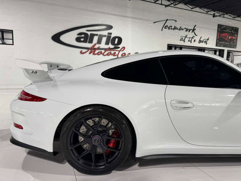 2014 Porsche 911 GT3 body kit, Sport Chrono, sport exhaust system, PDLS AND MUCH MORE!! Fort Lauderdale FL