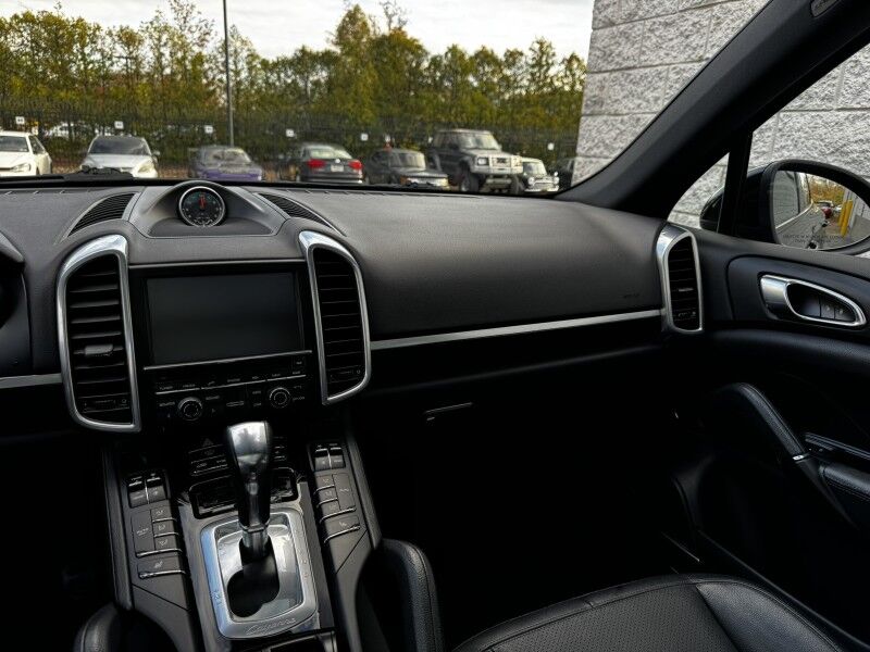 2014 Porsche Cayenne  Willow Grove PA