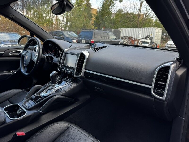 2014 Porsche Cayenne  Willow Grove PA