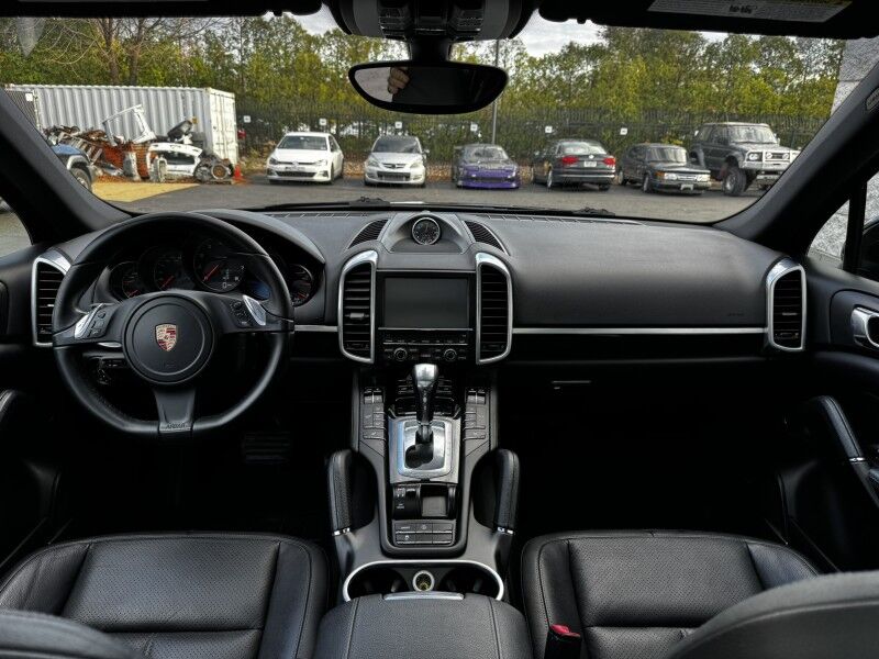2014 Porsche Cayenne  Willow Grove PA
