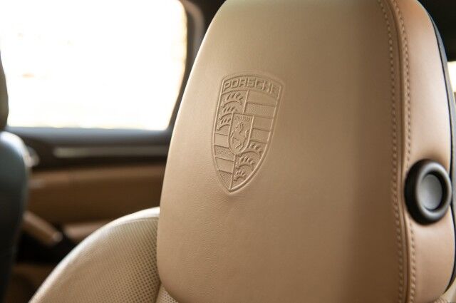 2014 Porsche Cayenne Diesel Platinum Edition 4dr SUV Chicago IL