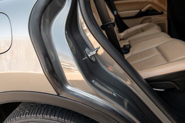 2014 Porsche Cayenne Diesel Platinum Edition 4dr SUV Chicago IL