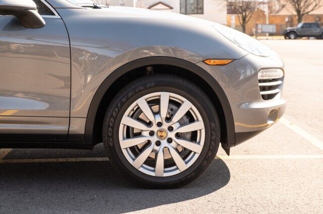2014 Porsche Cayenne Diesel Platinum Edition 4dr SUV Chicago IL