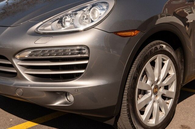 2014 Porsche Cayenne Diesel Platinum Edition 4dr SUV Chicago IL