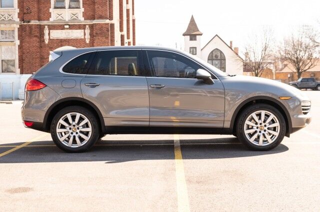 2014 Porsche Cayenne Diesel Platinum Edition 4dr SUV Chicago IL