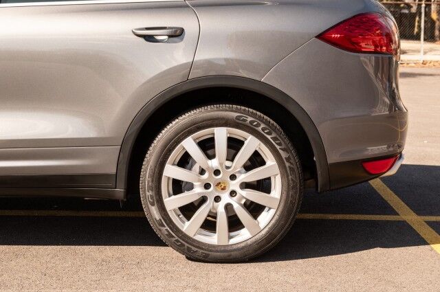 2014 Porsche Cayenne Diesel Platinum Edition 4dr SUV Chicago IL