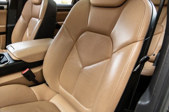 2014 Porsche Cayenne Diesel Platinum Edition 4dr SUV Chicago IL