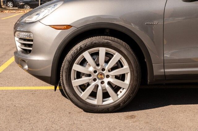 2014 Porsche Cayenne Diesel Platinum Edition 4dr SUV Chicago IL