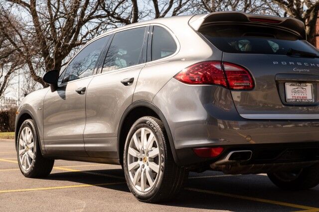 2014 Porsche Cayenne Diesel Platinum Edition 4dr SUV Chicago IL