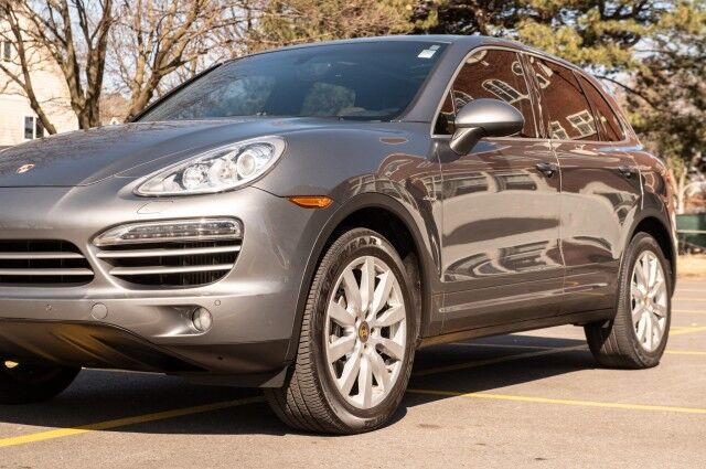 2014 Porsche Cayenne Diesel Platinum Edition 4dr SUV Chicago IL