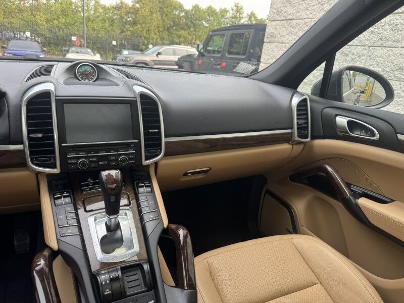 2014 Porsche Cayenne Platinum Edition Willow Grove PA