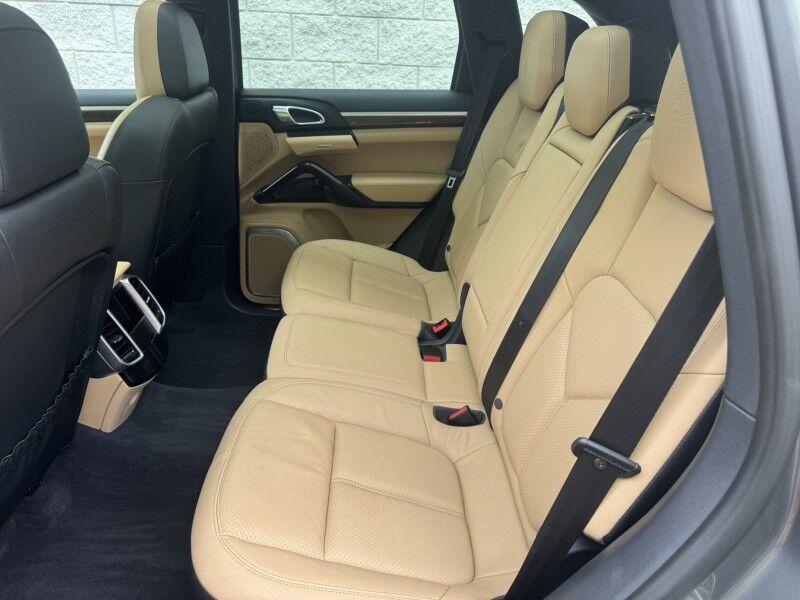 2014 Porsche Cayenne Platinum Edition Willow Grove PA