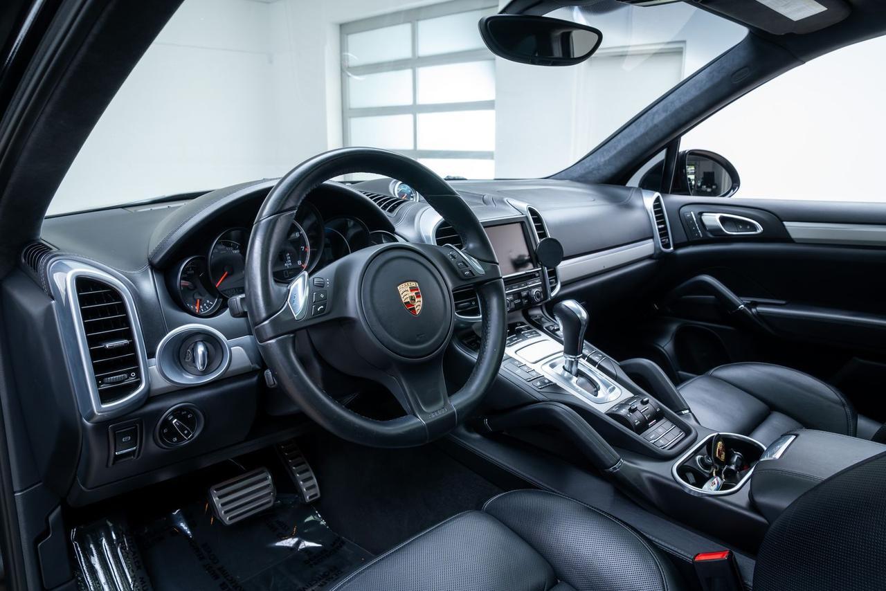 2014 Porsche Cayenne Turbo Sport Chrono Package Comfort Plus Package Portland OR