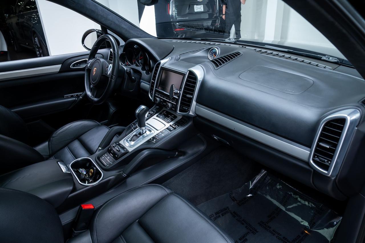 2014 Porsche Cayenne Turbo Sport Chrono Package Comfort Plus Package Portland OR