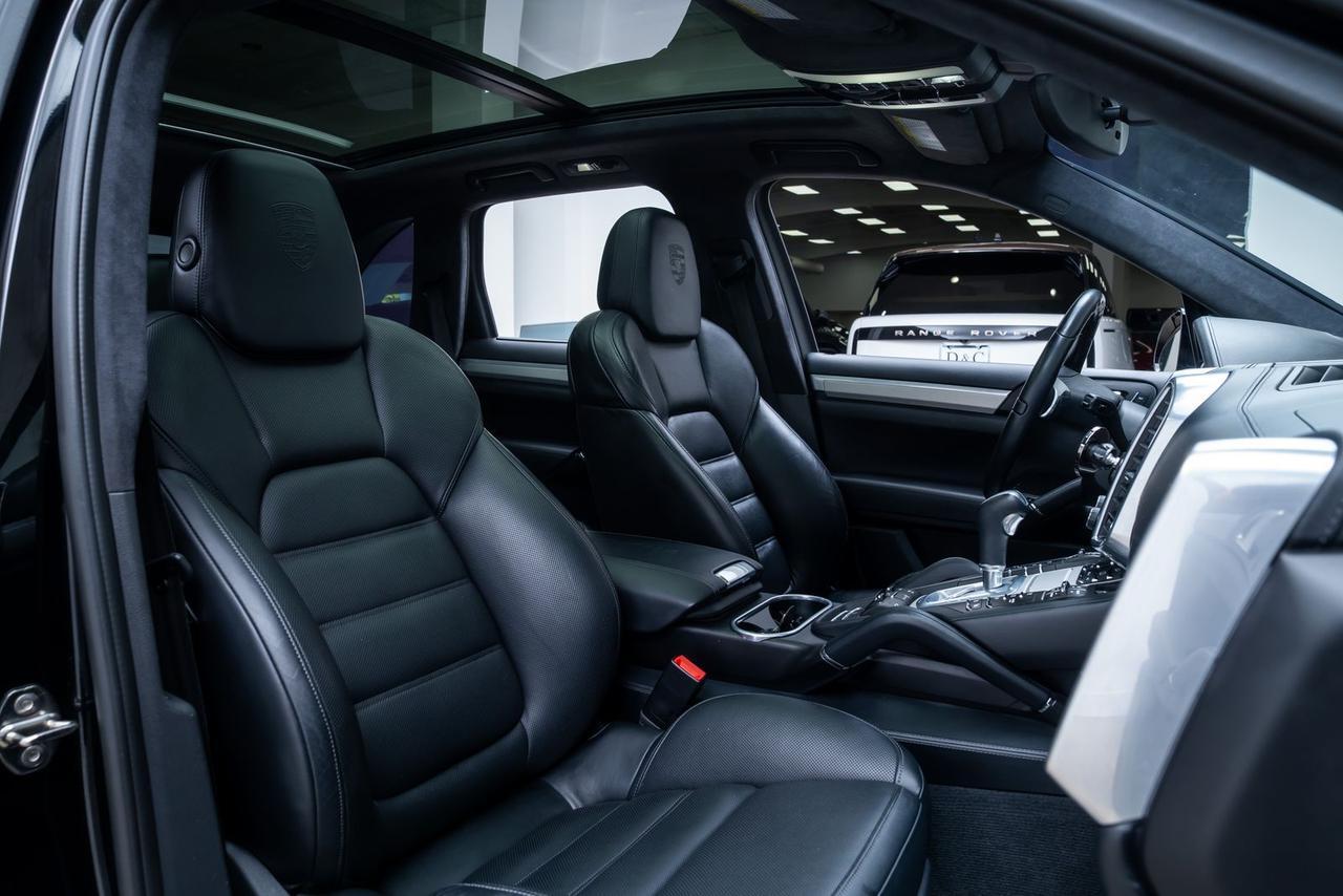 2014 Porsche Cayenne Turbo Sport Chrono Package Comfort Plus Package Portland OR