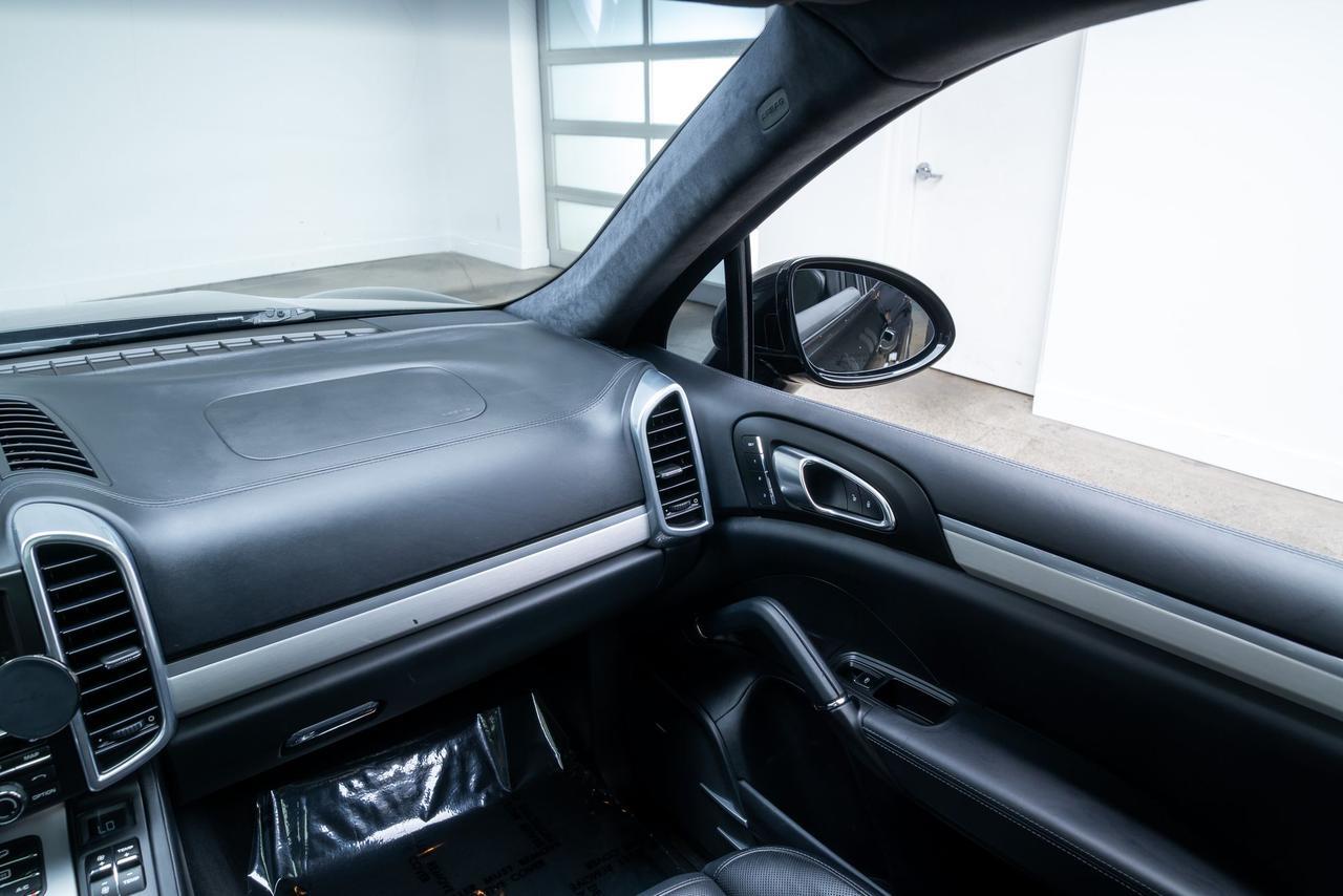 2014 Porsche Cayenne Turbo Sport Chrono Package Comfort Plus Package Portland OR