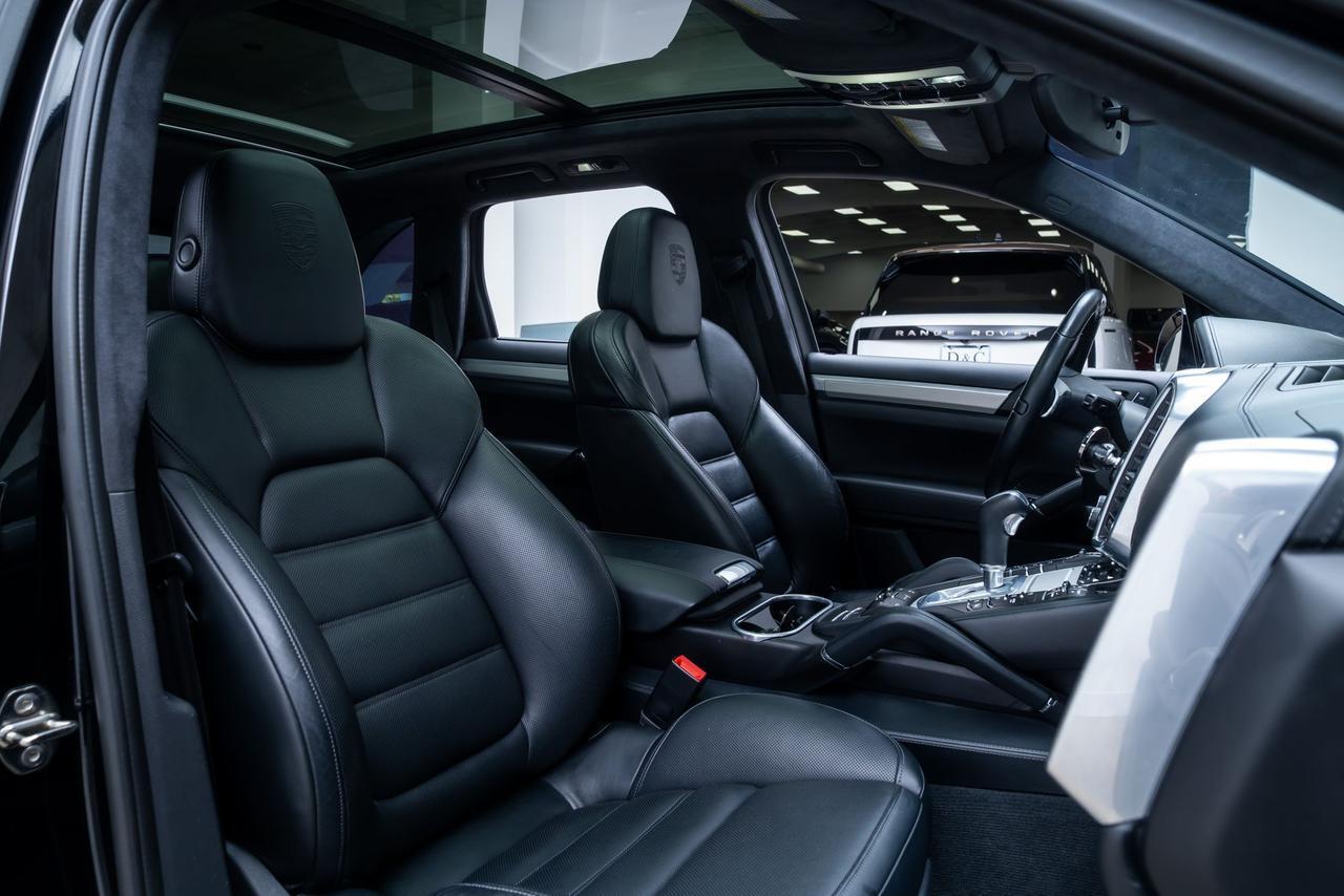 2014 Porsche Cayenne Turbo Sport Chrono Package Comfort Plus Package Portland OR