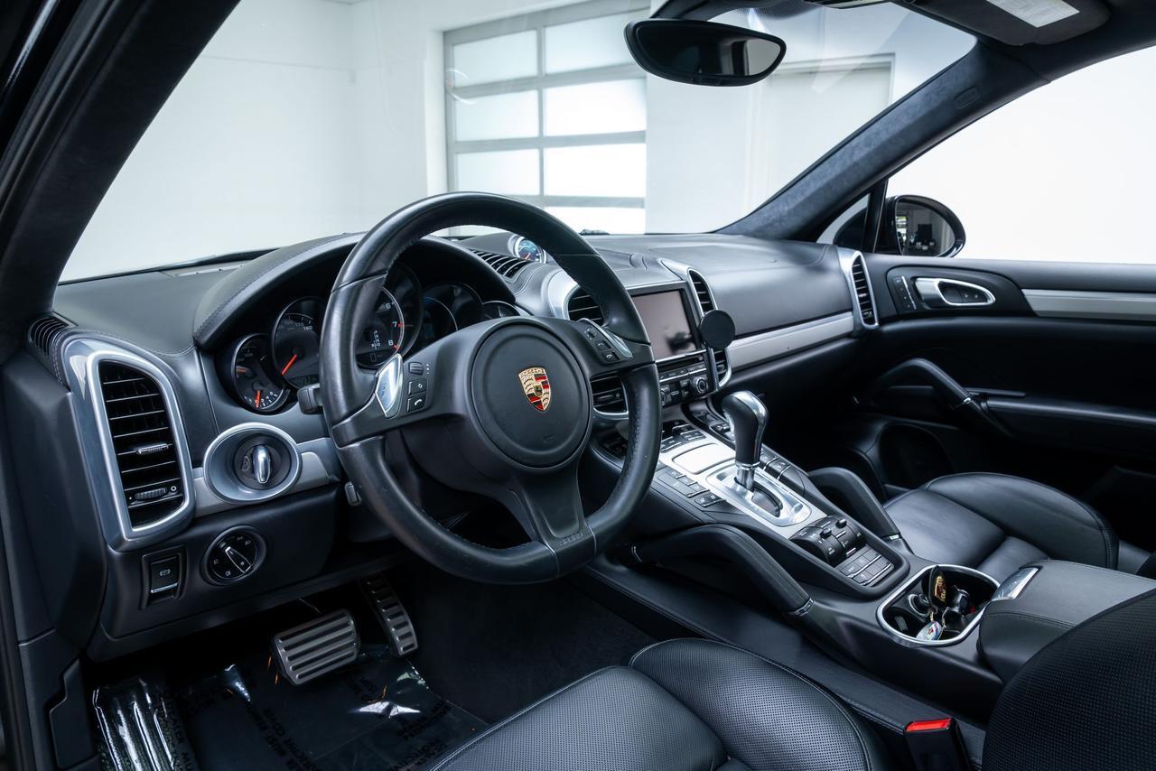 2014 Porsche Cayenne Turbo Sport Chrono Package Comfort Plus Package Portland OR