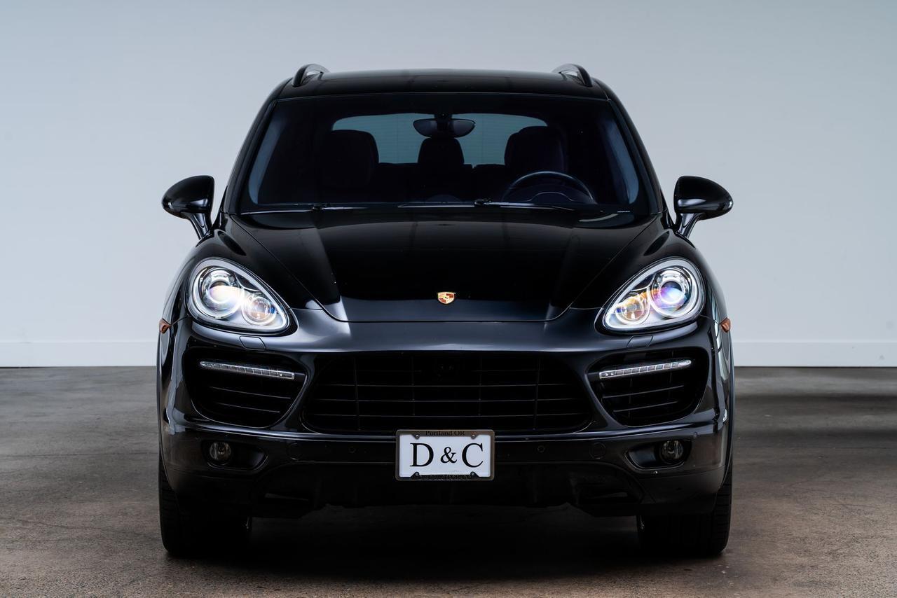 2014 Porsche Cayenne Turbo Sport Chrono Package Comfort Plus Package Portland OR