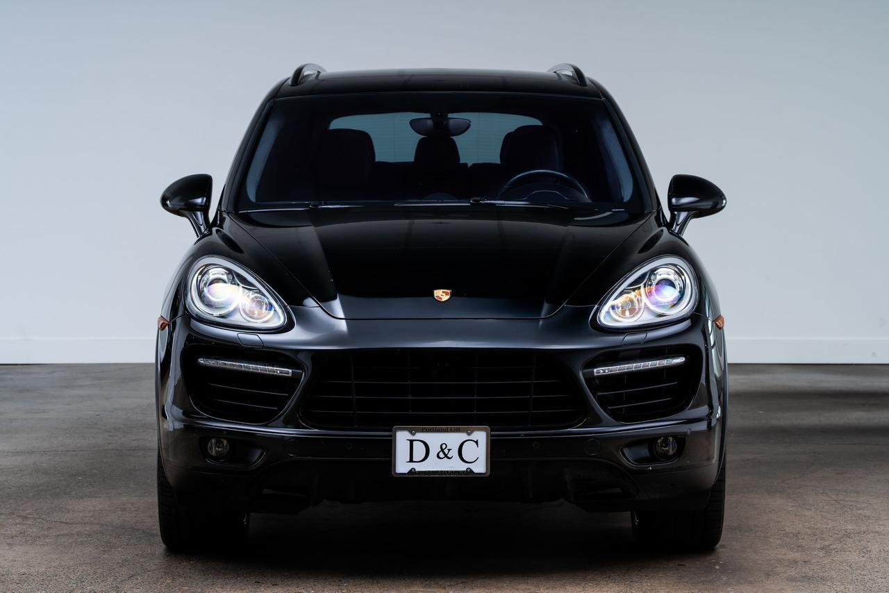 2014 Porsche Cayenne Turbo Sport Chrono Package Comfort Plus Package Portland OR