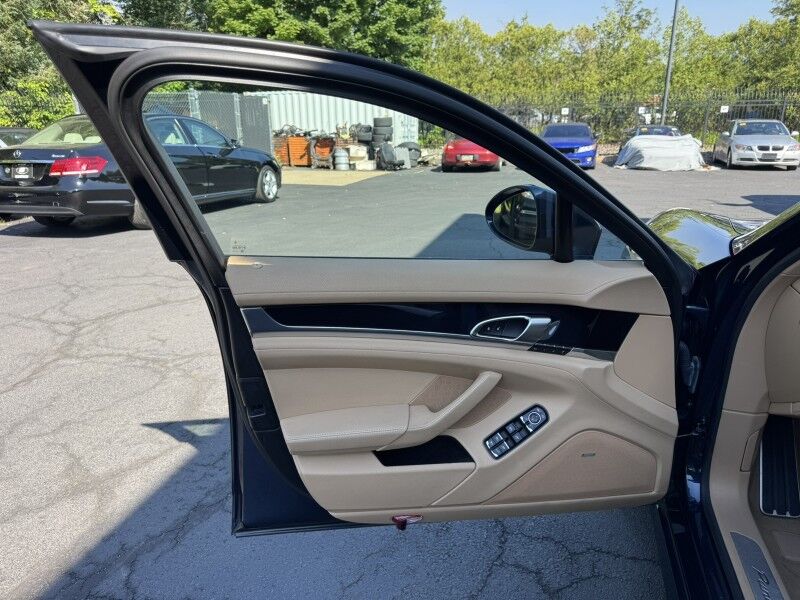 2014 Porsche Panamera Willow Grove PA