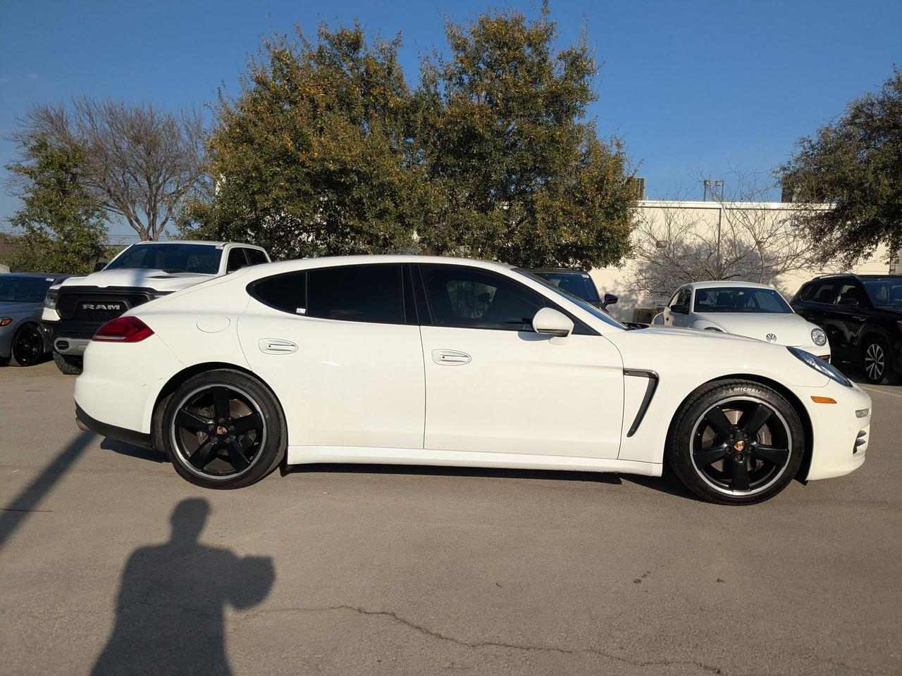 2014 Porsche Panamera 2