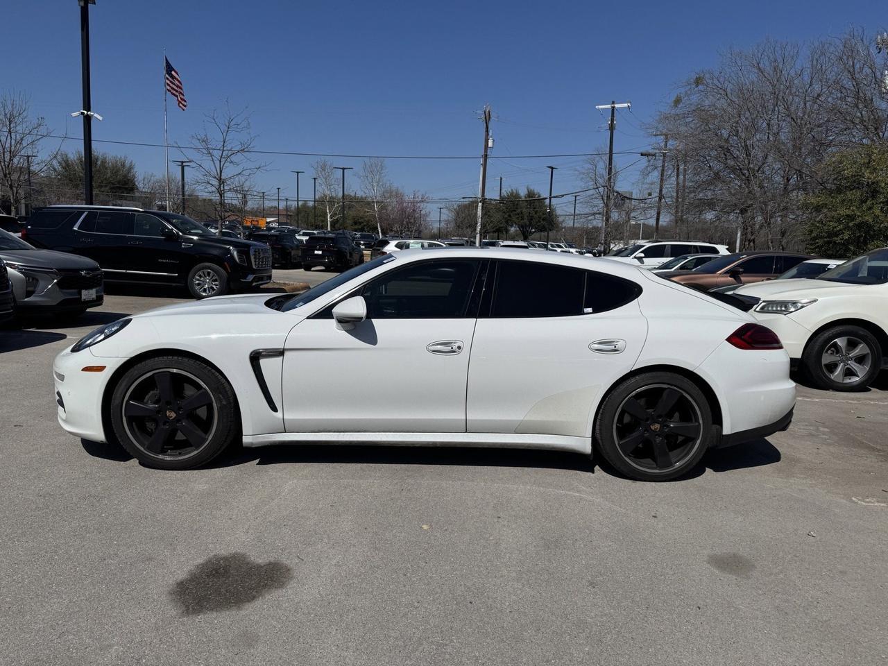 2014 Porsche Panamera 2