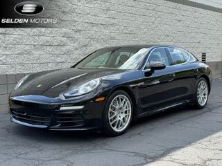 2014_Porsche_Panamera_S_ Willow Grove PA