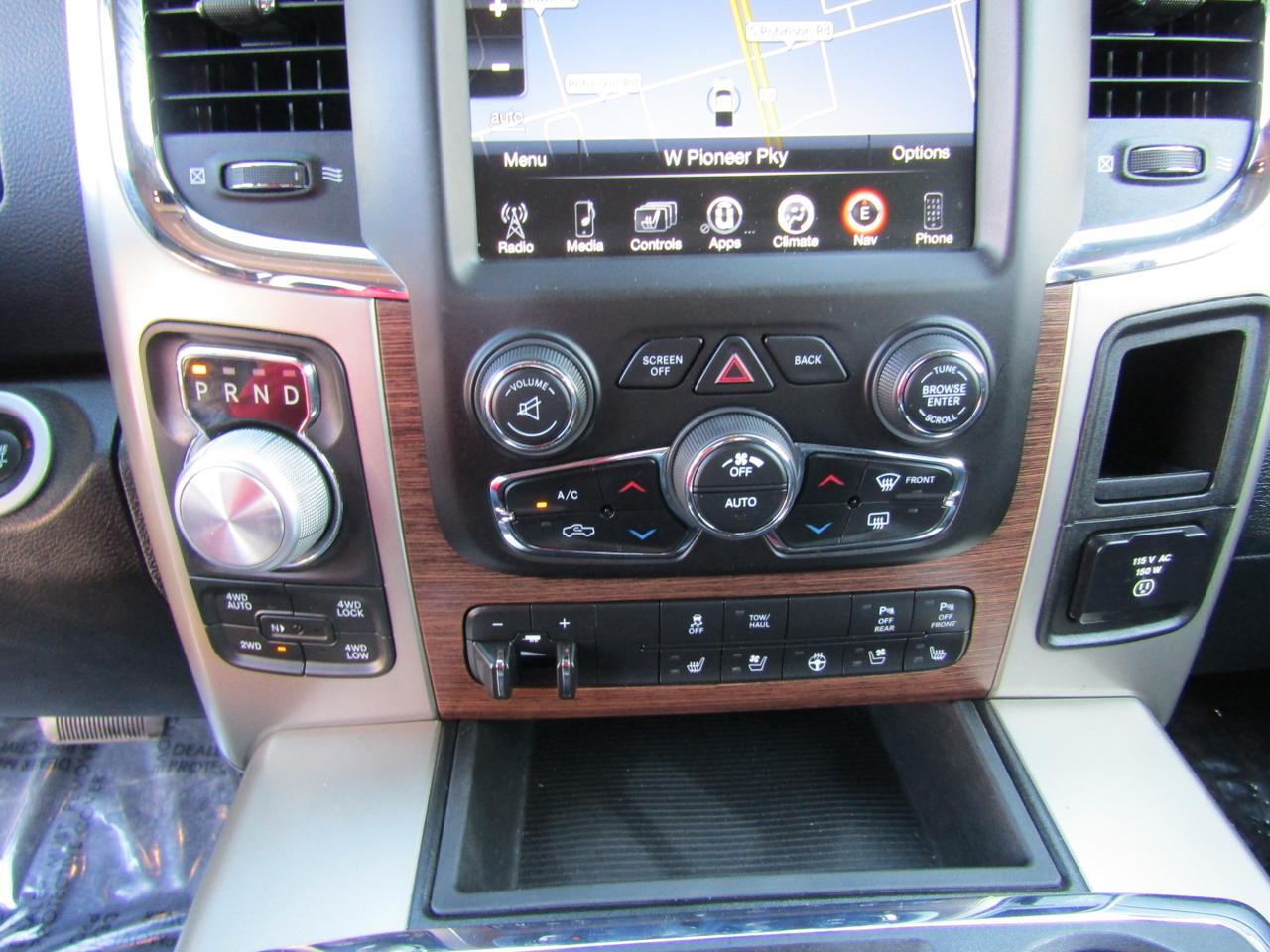 2014 RAM 1500 4WD Crew Cab 140.5 Laramie Grand Prairie TX